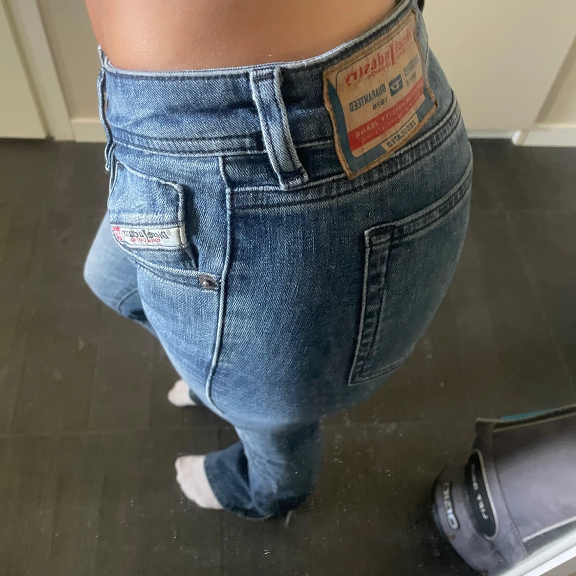 Blå low waist bootcut jeans från Diesel - 2