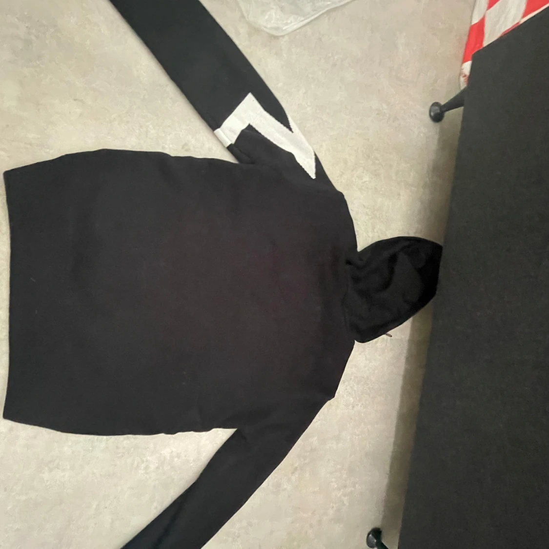 Svart Moncler pufferjacka med mönstrade ärmar - 4