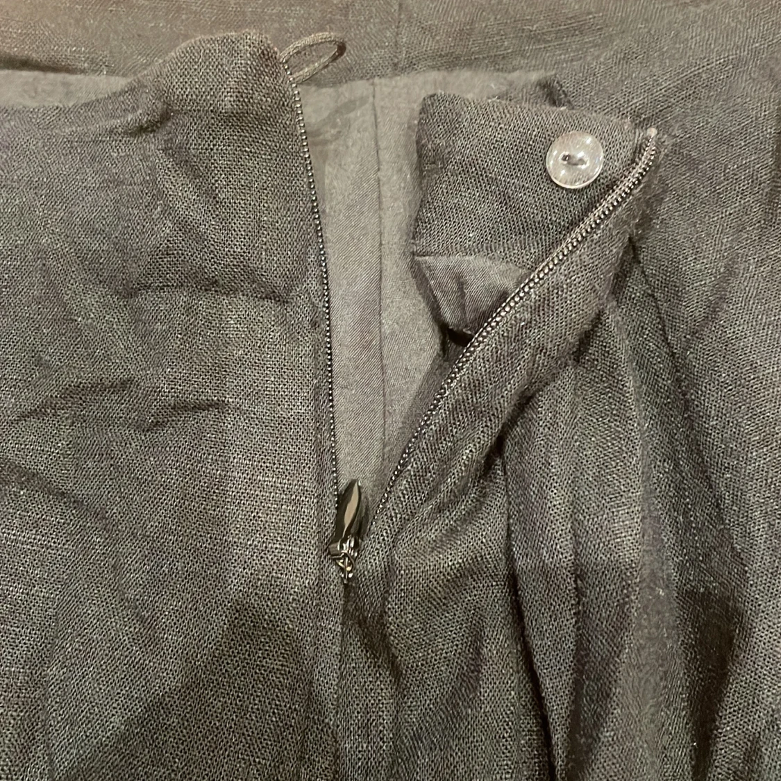 Svart kortkjol från H&M Divided i 34 - 2