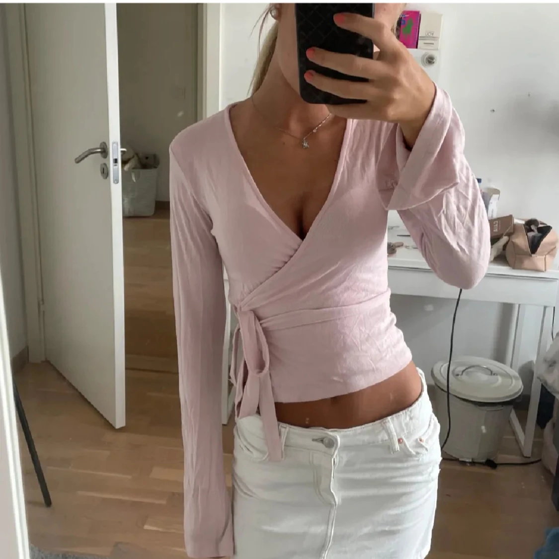 Ljusrosa omlottopp med knyt - 1