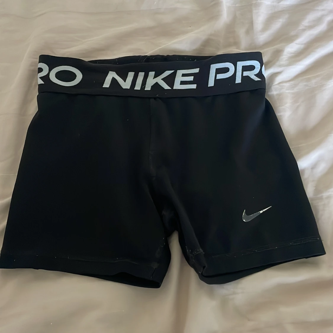 Nike Pro svarta träningstights shorts