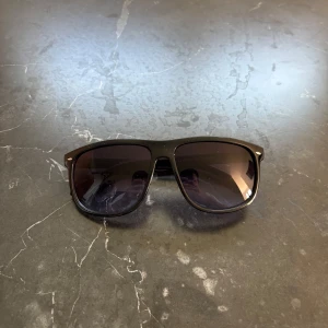 Ray-Ban Boyfriend lookalike - One size, helt nya. Väldigt lika Ray-Ban Boyfriend