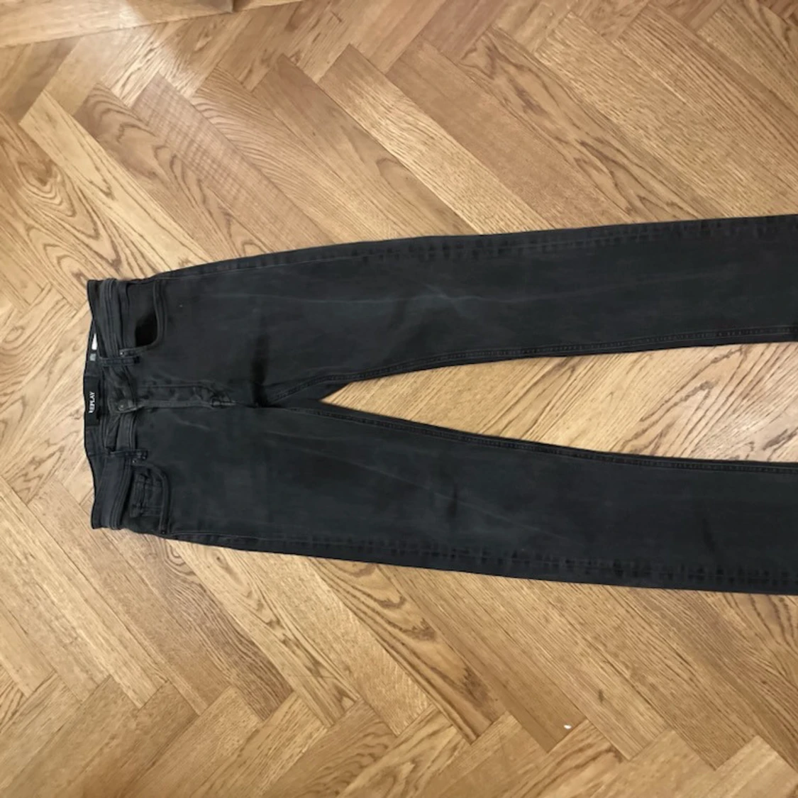 Grå jeans från Replay - 1