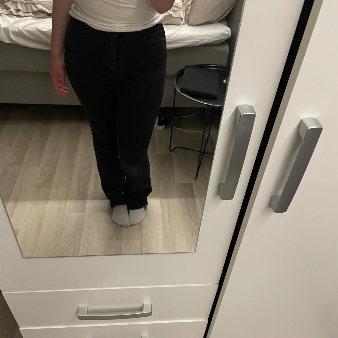 Svarta bootcut jeans