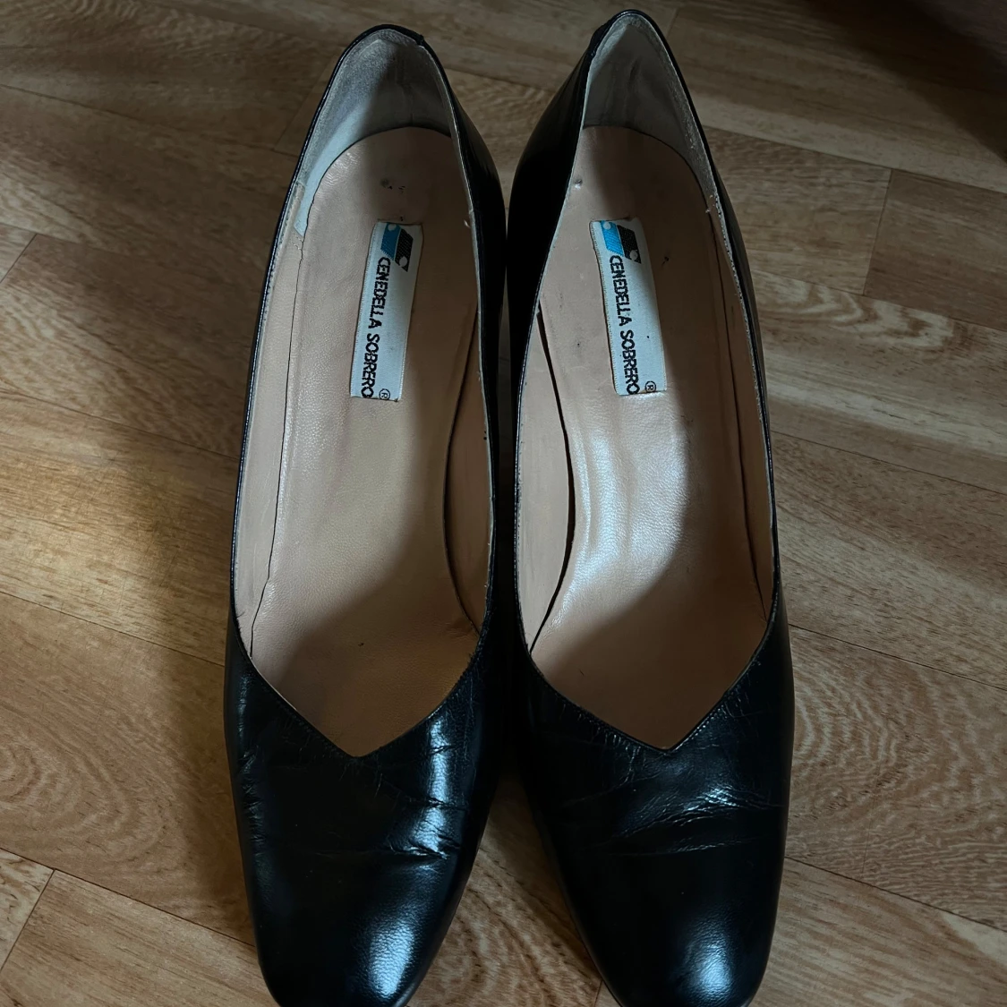 Vintage svarta klackskor - 4