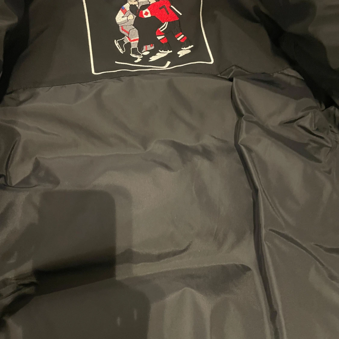 Svart vinterjacka  med pälsdetaljer - 2