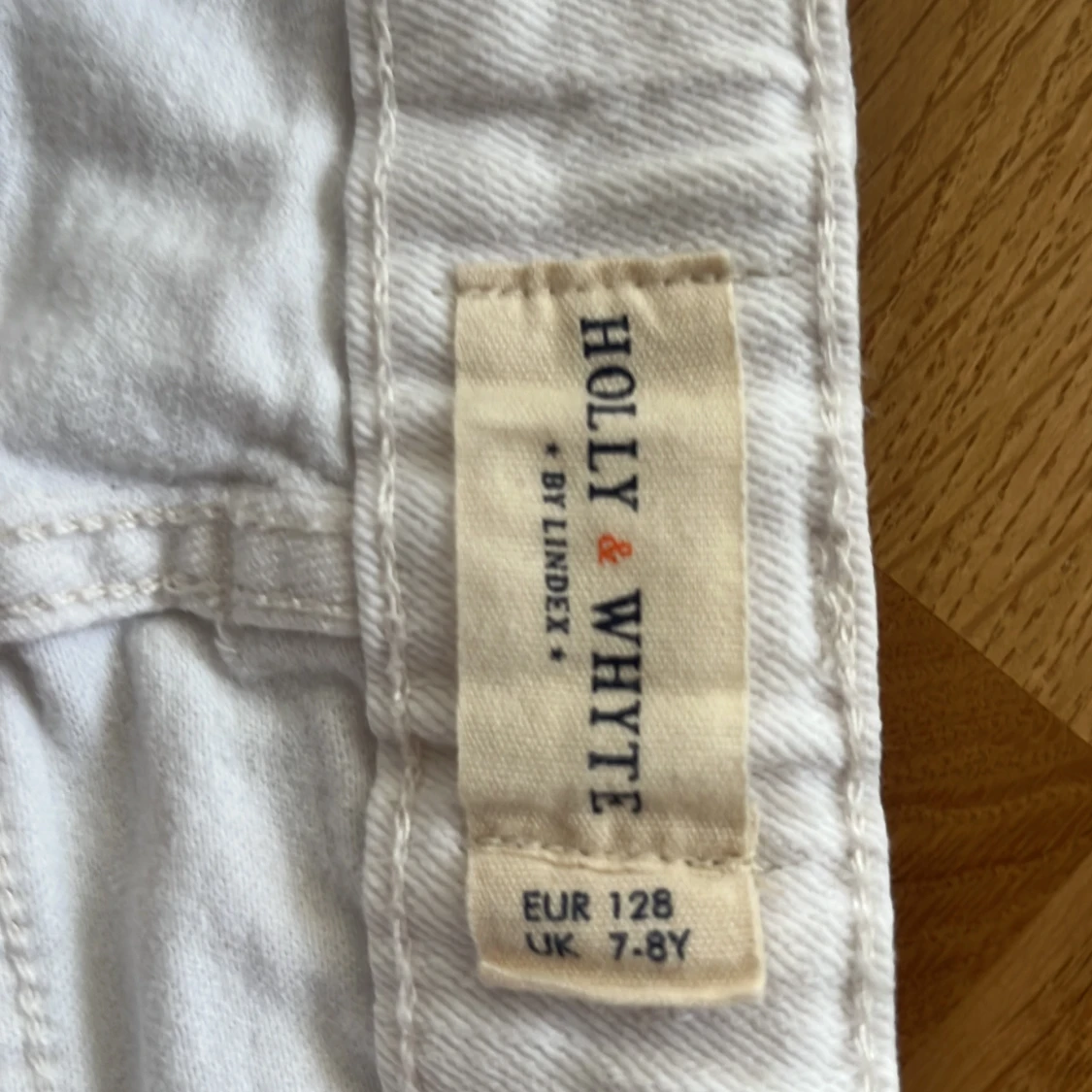 Vita jeansbyxor Holly & Whyte 128 - 1