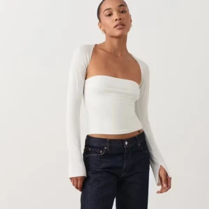 Soft touch square neck top - Säljer denna supersöta tröjan ifrån gina tricot, den är slutsåld på hemsidan!💕Inga defekter💕