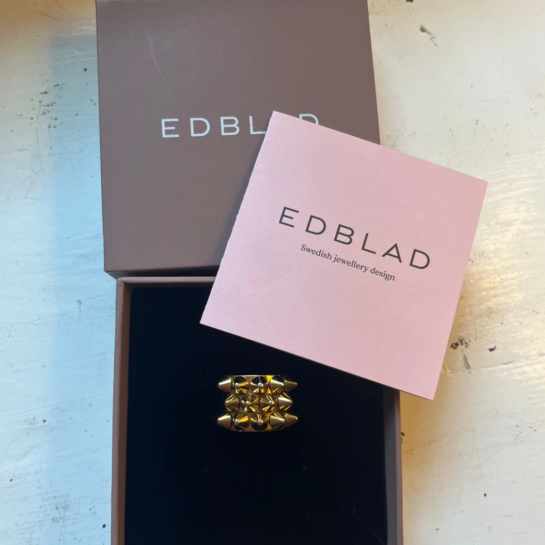 Guldig nitring från Edblad i st 16.80! - 1