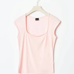 Rosa topp  - Topp från Gina i storlek S! Aldrig använd!!🩷🩷