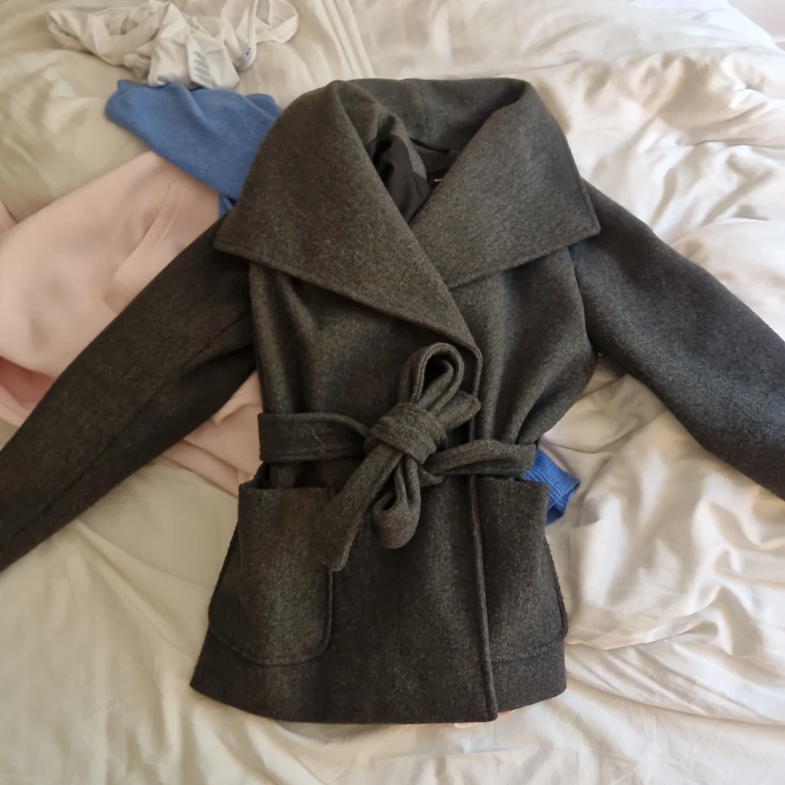 Grå Kappa från Vero Moda - 2