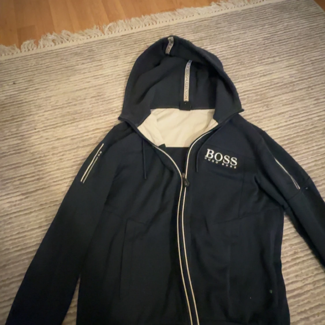 Svart hoodiejacka från BOSS - 1