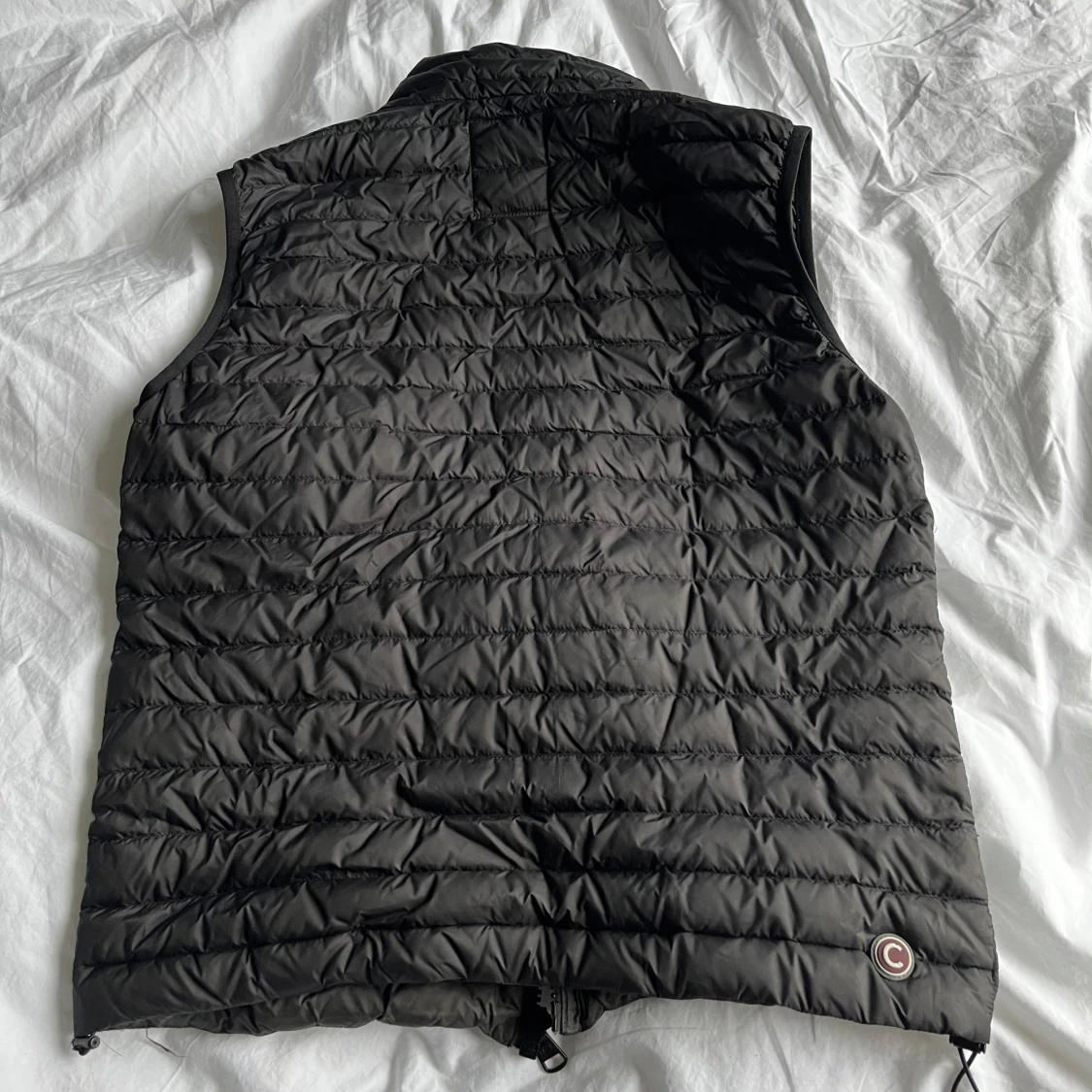 Svart dunväst från Colmar - 1