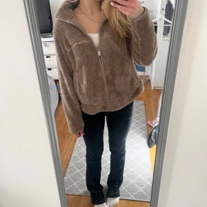 Teddyjacka - Jättefin teddyjacka, perfekt nu till hösten!💗