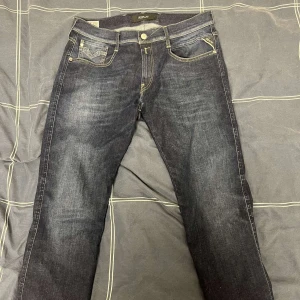 Reaplay Jeans - Slim fit/anbass || Bredd 42,5 cm || Längd 110 cm || Biligare pris vid snabb affär 