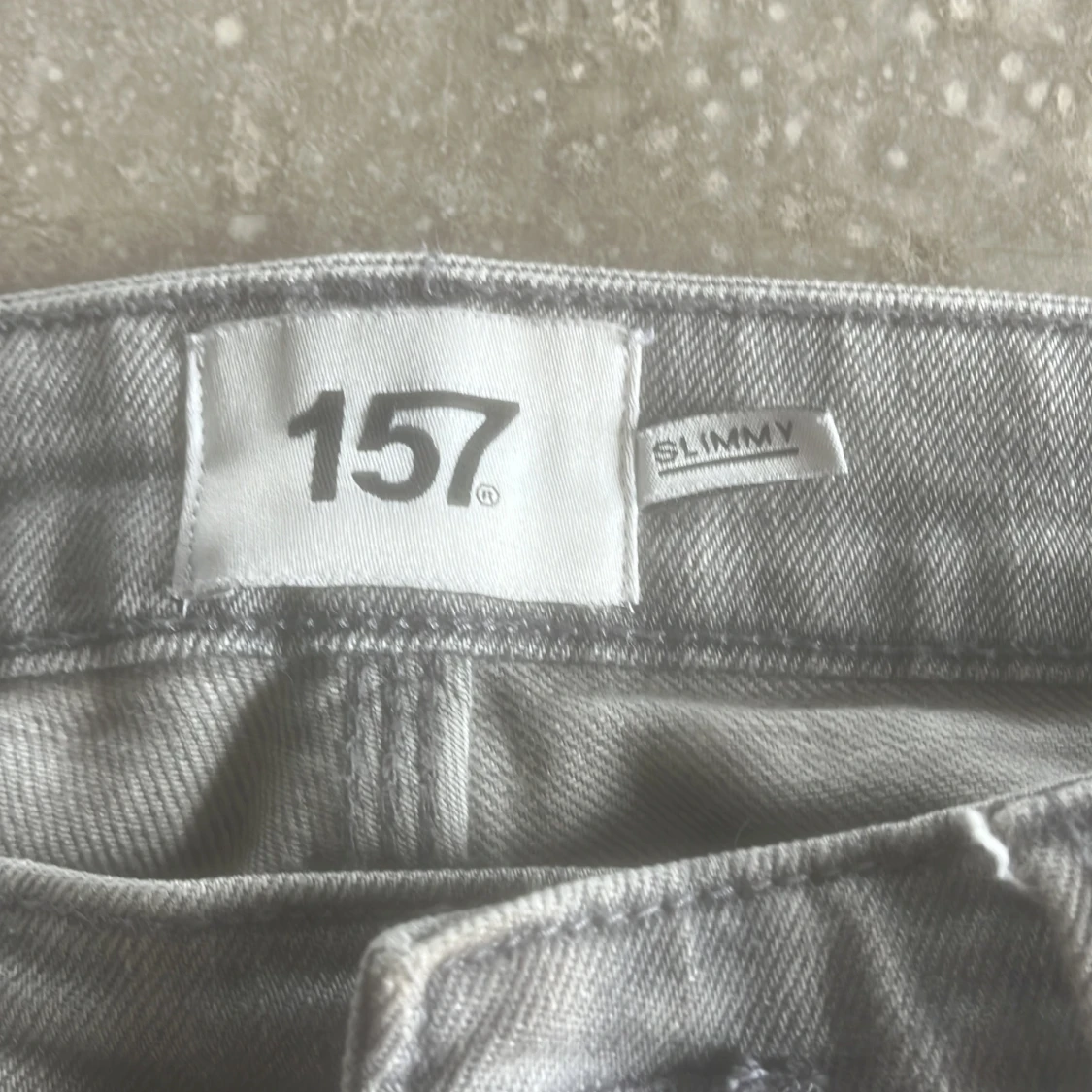 Grå slim fit jeans från 157 - 3