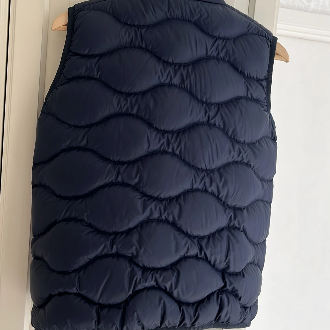 Blå Peak Performace väst - 90