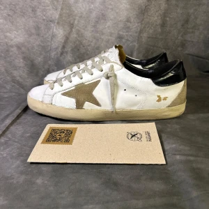 Golden goose superstar sneaker -  fint skick | Size 41 | fraktar spårbart inom 24 timmar med PostNord eller instabox | inget medföljer 