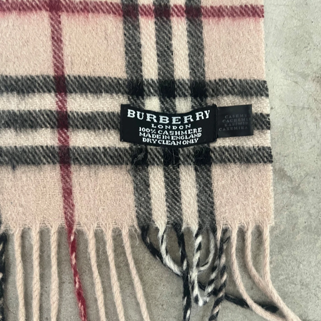 Beige rutig halsduk från Burberry - 1