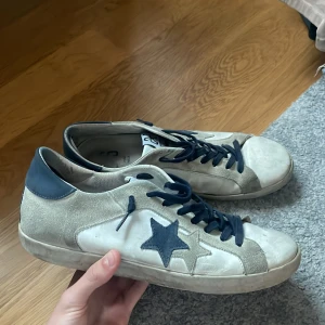 2star sneakers! - Snygga 2star sneakers! Väldigt använda, därav priset! Storlek 45. Hör av er!