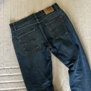 Nudie selvedge denim - Feta nudie jeans med selvedge denim som lämnar en fet wash. Pm för frågor✌️