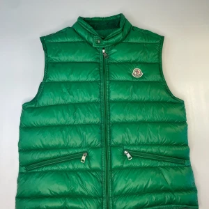 Moncler väst - Skick: 8/10