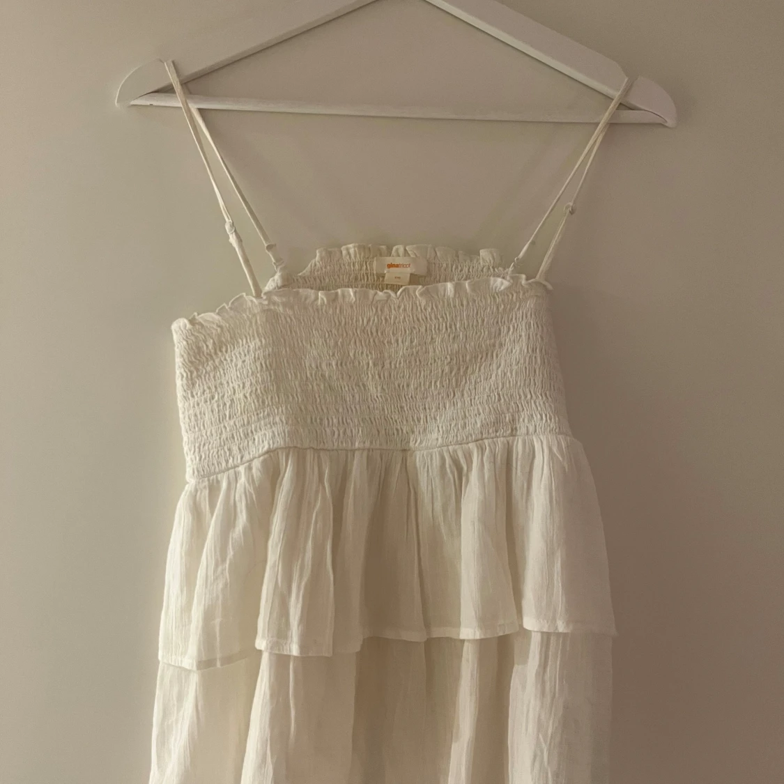 Vit sommartopp från Gina Tricot - 1