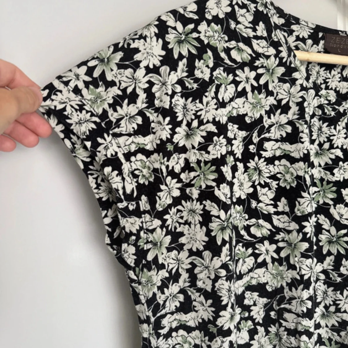 Blommig topp från Zeze Nordic - 3