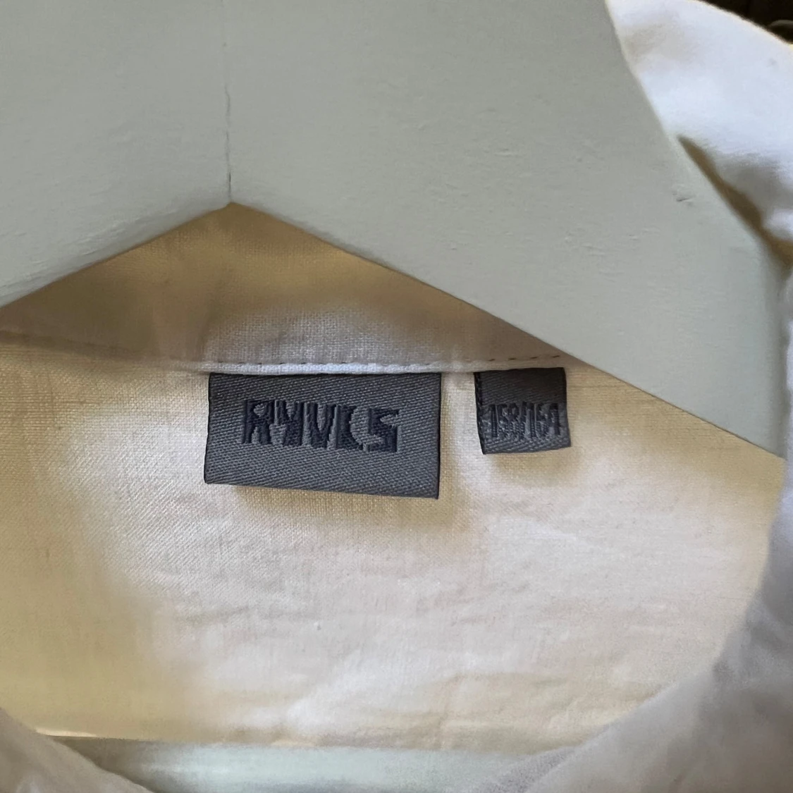 Vit linneskjorta från Ryvls - 1