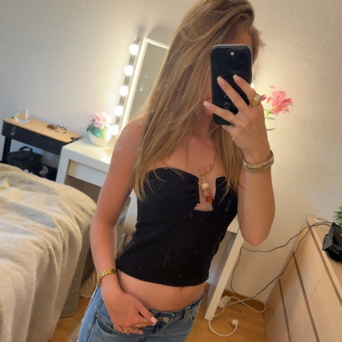 Svart bandeau tubtopp med pärldetalj