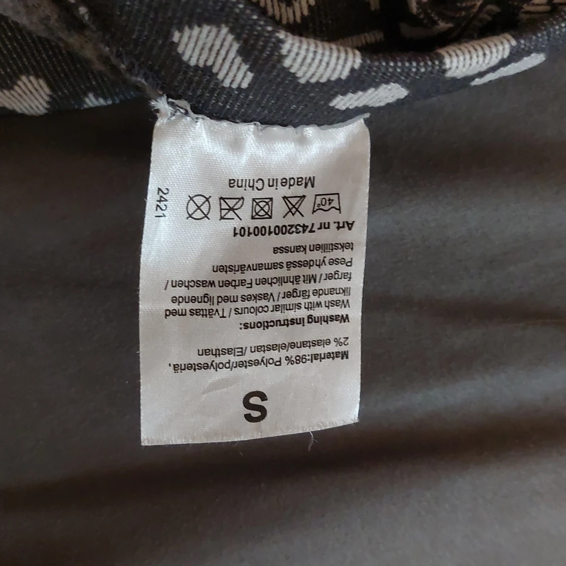 Svarta leggings med vintermönster S - 3