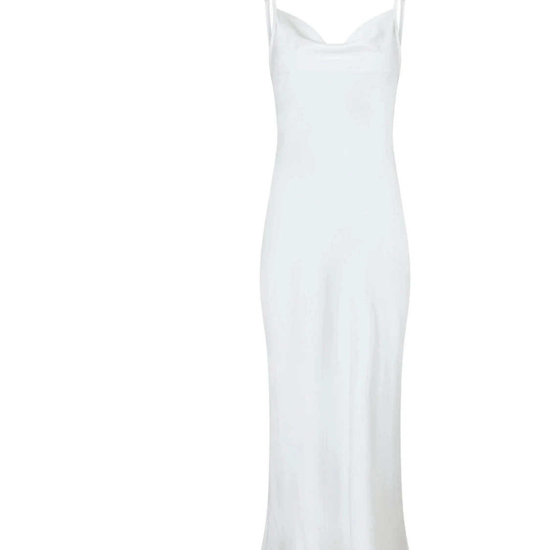 Vit långklänning med smala axelband - 1