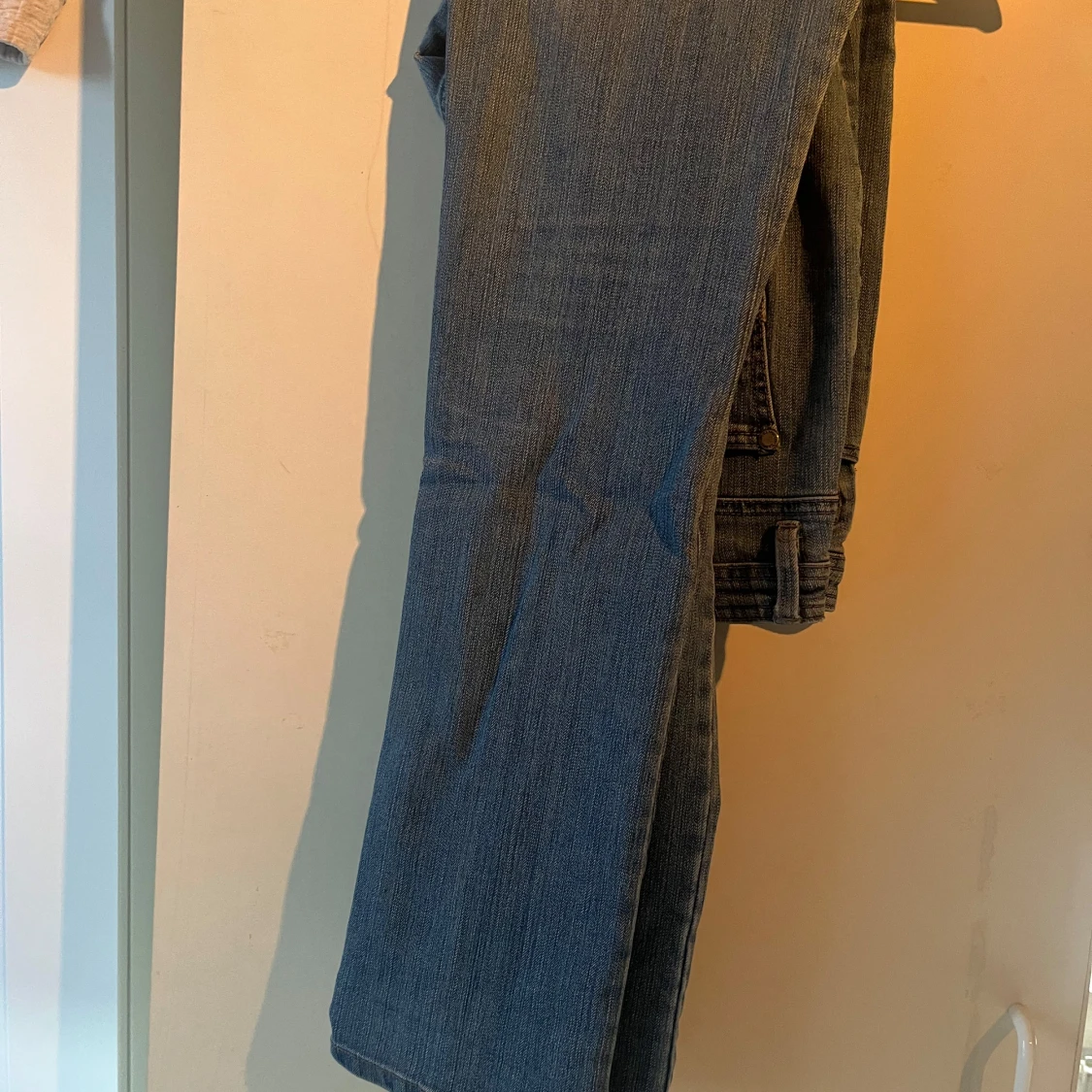 Blå straight jeans från Cappuccino - 1