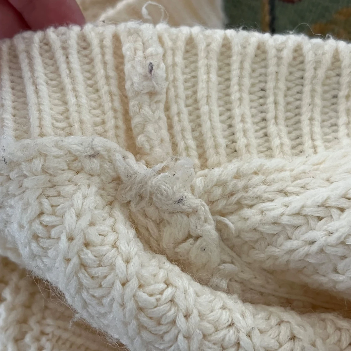 Cremevit Stickad kofta (Oversize) - 4