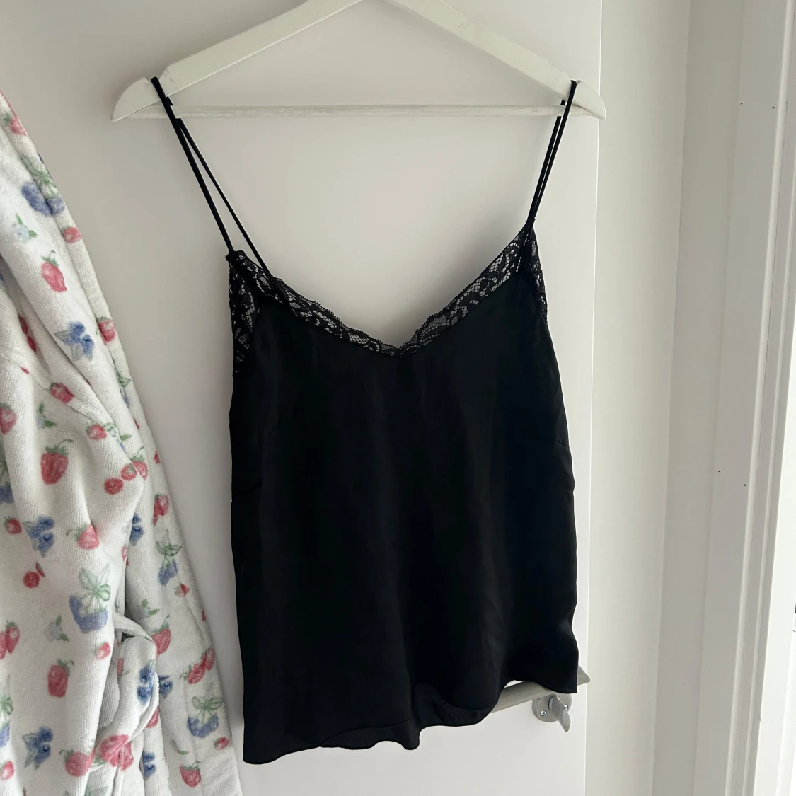 Svart spetslinne - 1