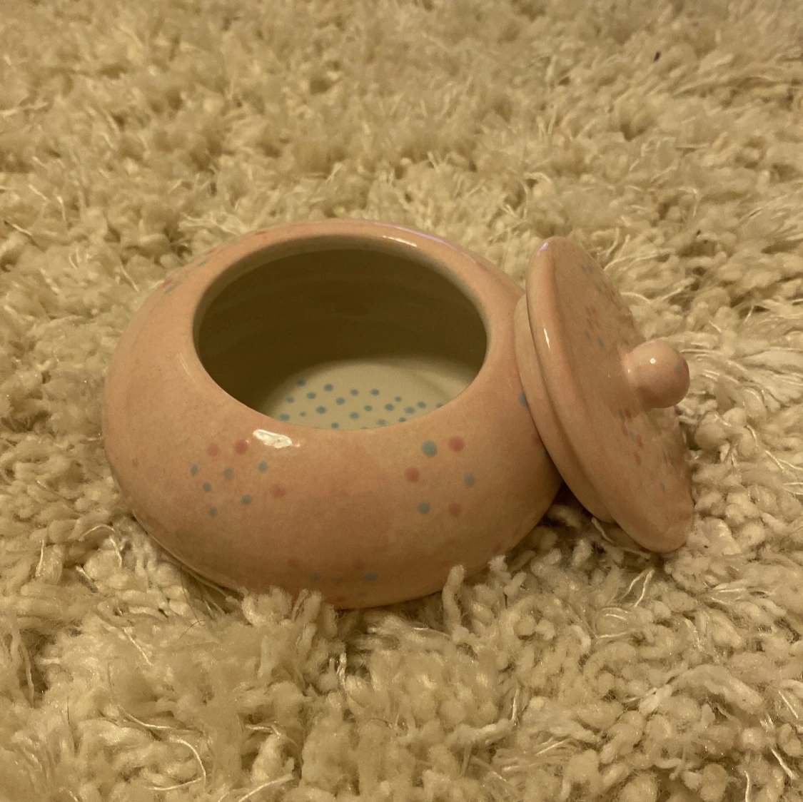 Keramisk sminkburk med lock - 2