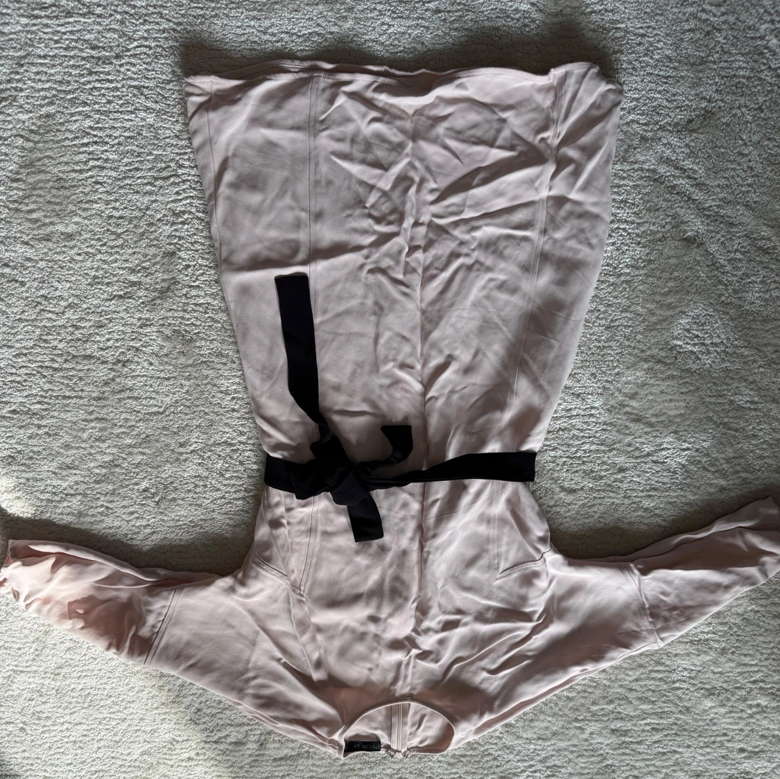 Ljusrosa långärmad klänning STOCKH LM