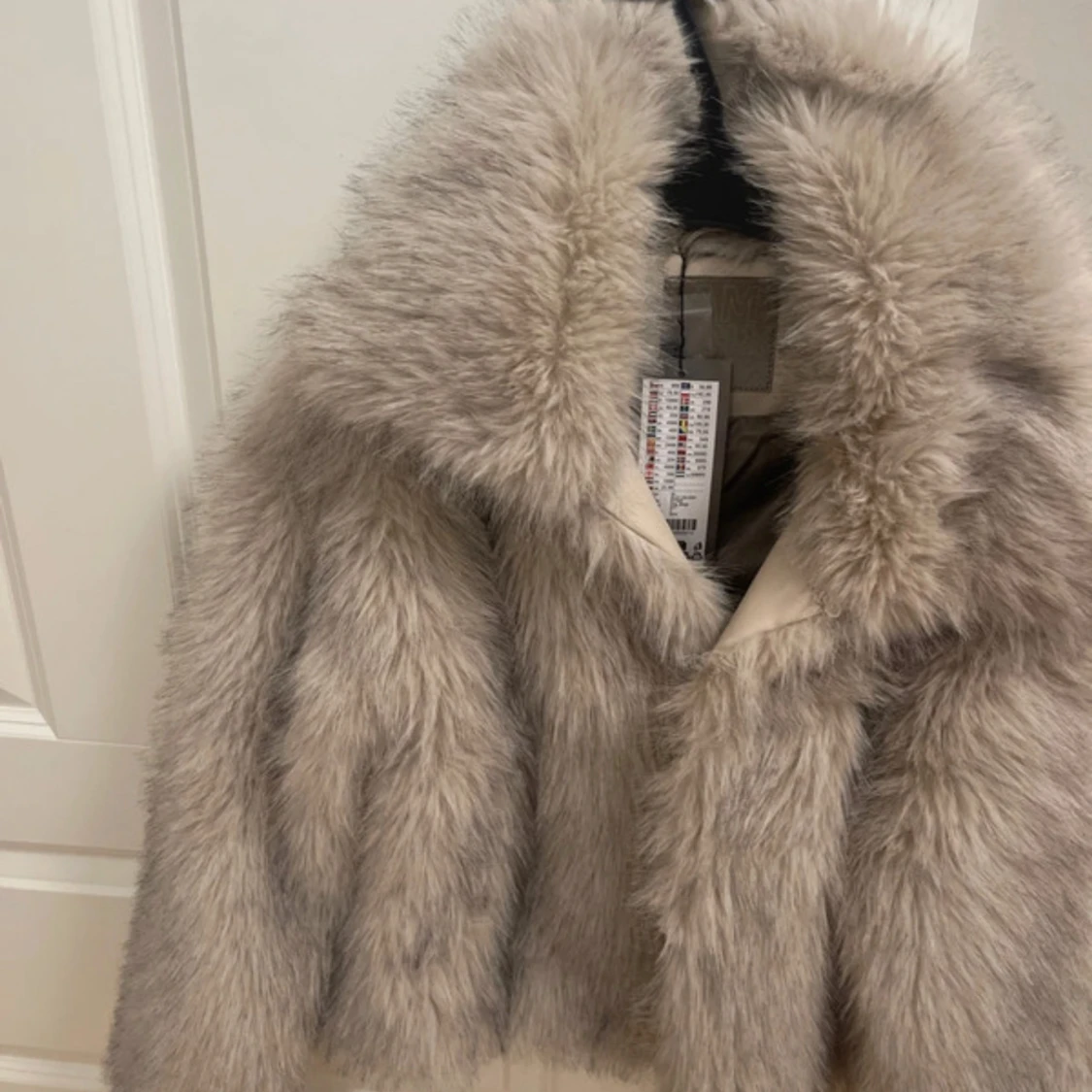 Beige pälsjacka - 2