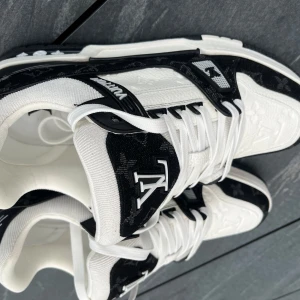 Lv skor storlek 44 - Storlek 44