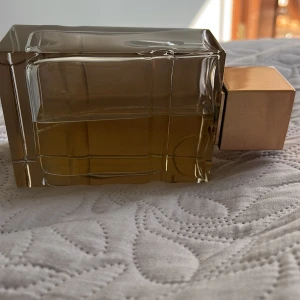 Al harmain amber oud gold edition 200ml - 105mk kvar av 200ml