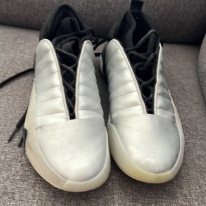 Addidas James Harden vol. 7 Silver metallic/core black/ grey one - Addidas James Harden vol. 7 Silver metallic/core black/ grey one