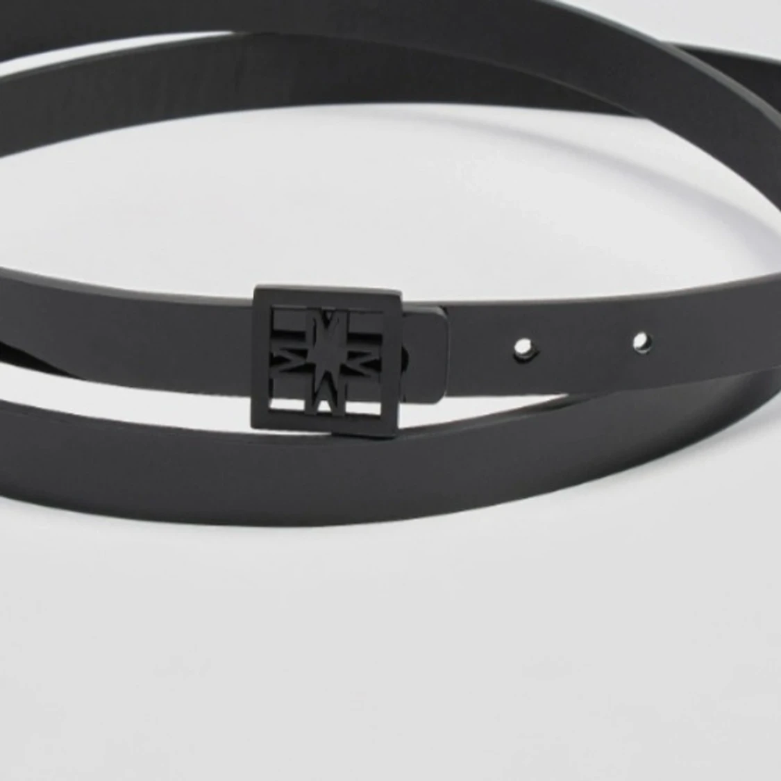 Malina Svart bälte med fyrkantigt spänne - 1