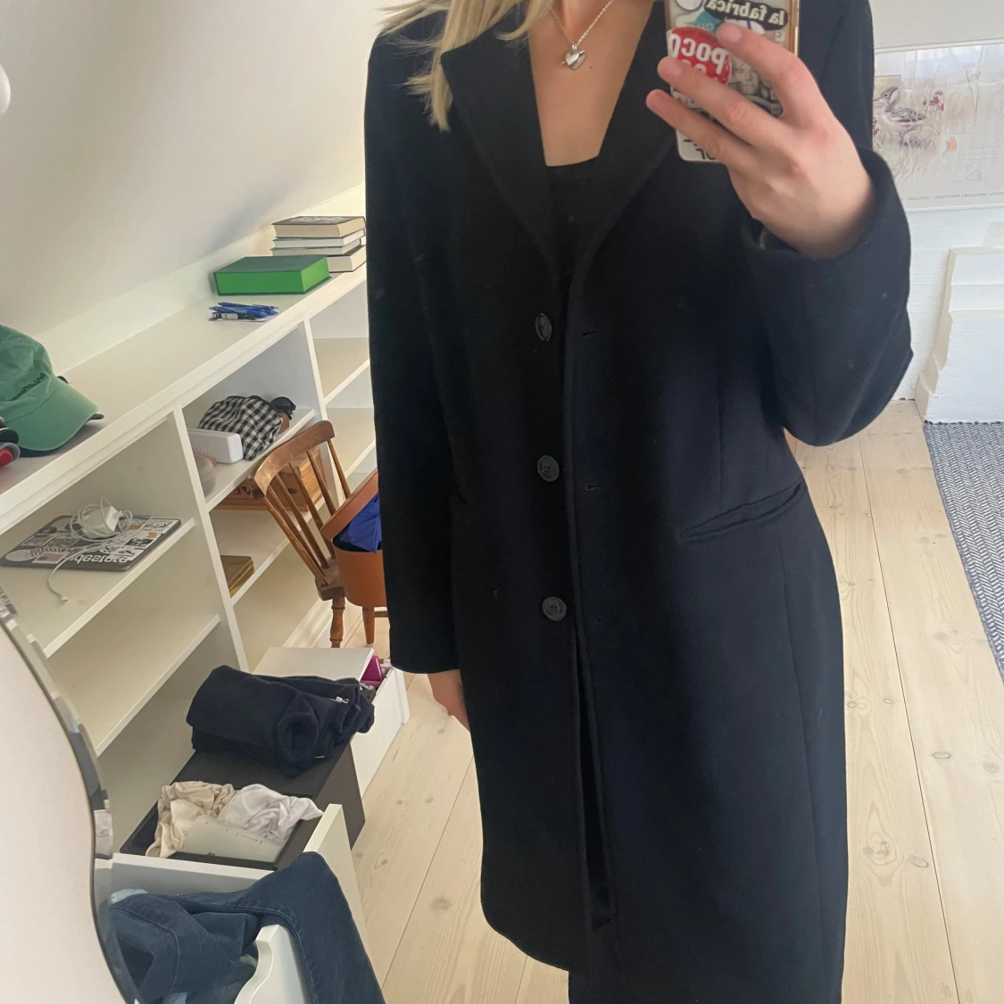 Svart kappa New House - 1