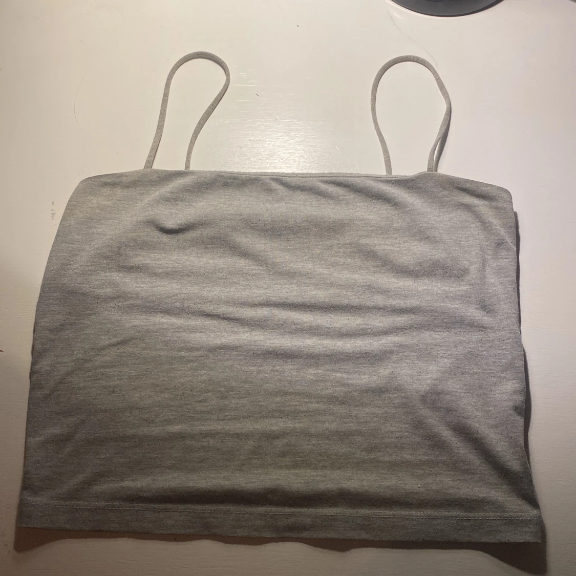 Grå topp från Gina Tricot - 1