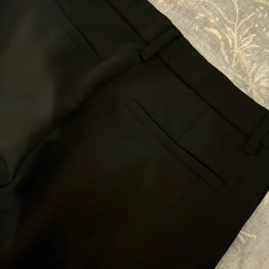 Svarta kostymbyxor från Lindex - 3