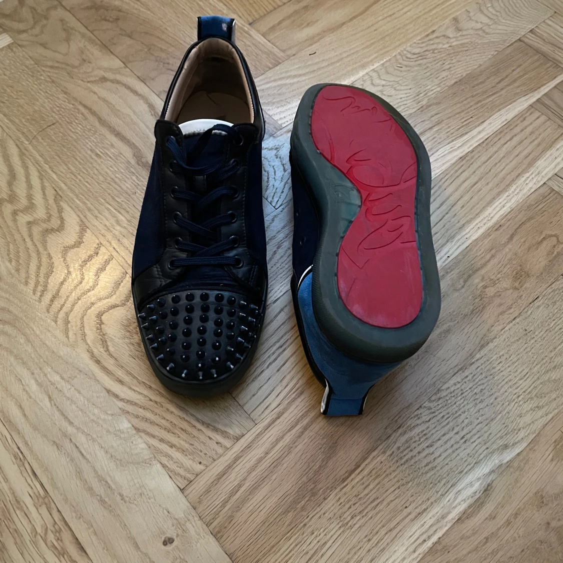 Mörkblå  christian louboutin med nitar - 2