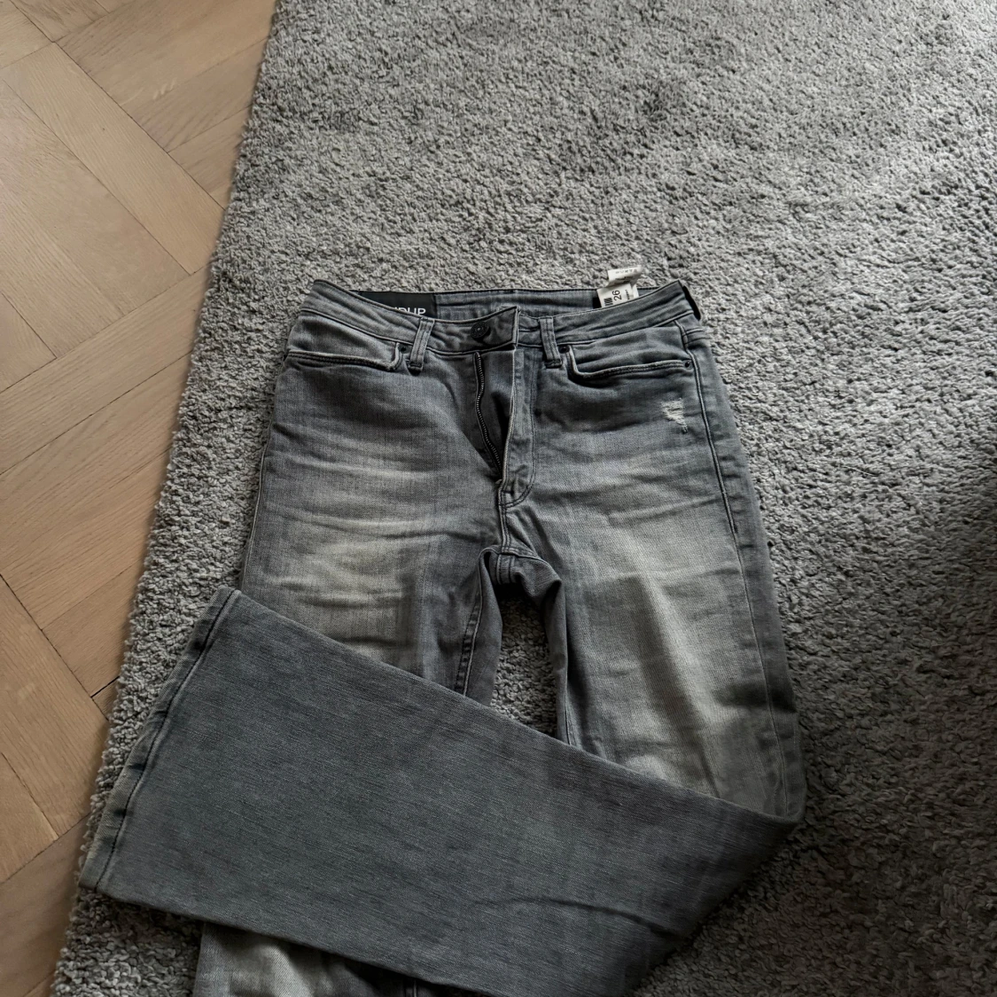 Grå bootcut jeans från Dondup - 1