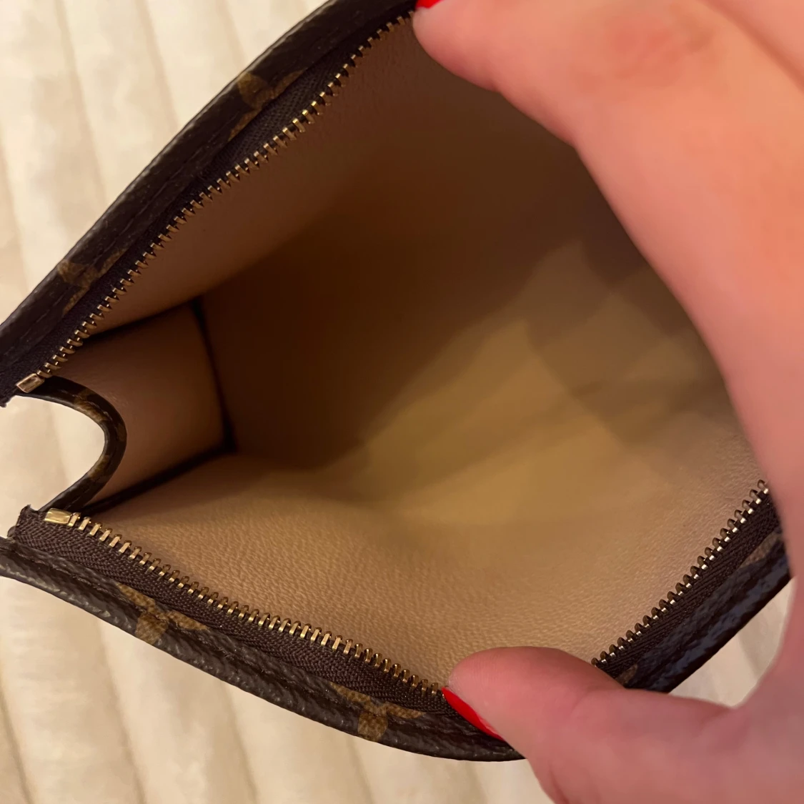 Louis Vuitton Toiletry pouch 19 - 3