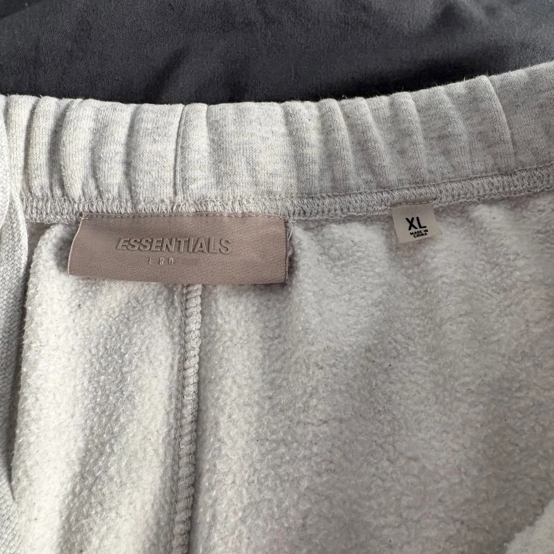 Grå shorts Essentials Fear of God (pris kan diskuteras)  - 4