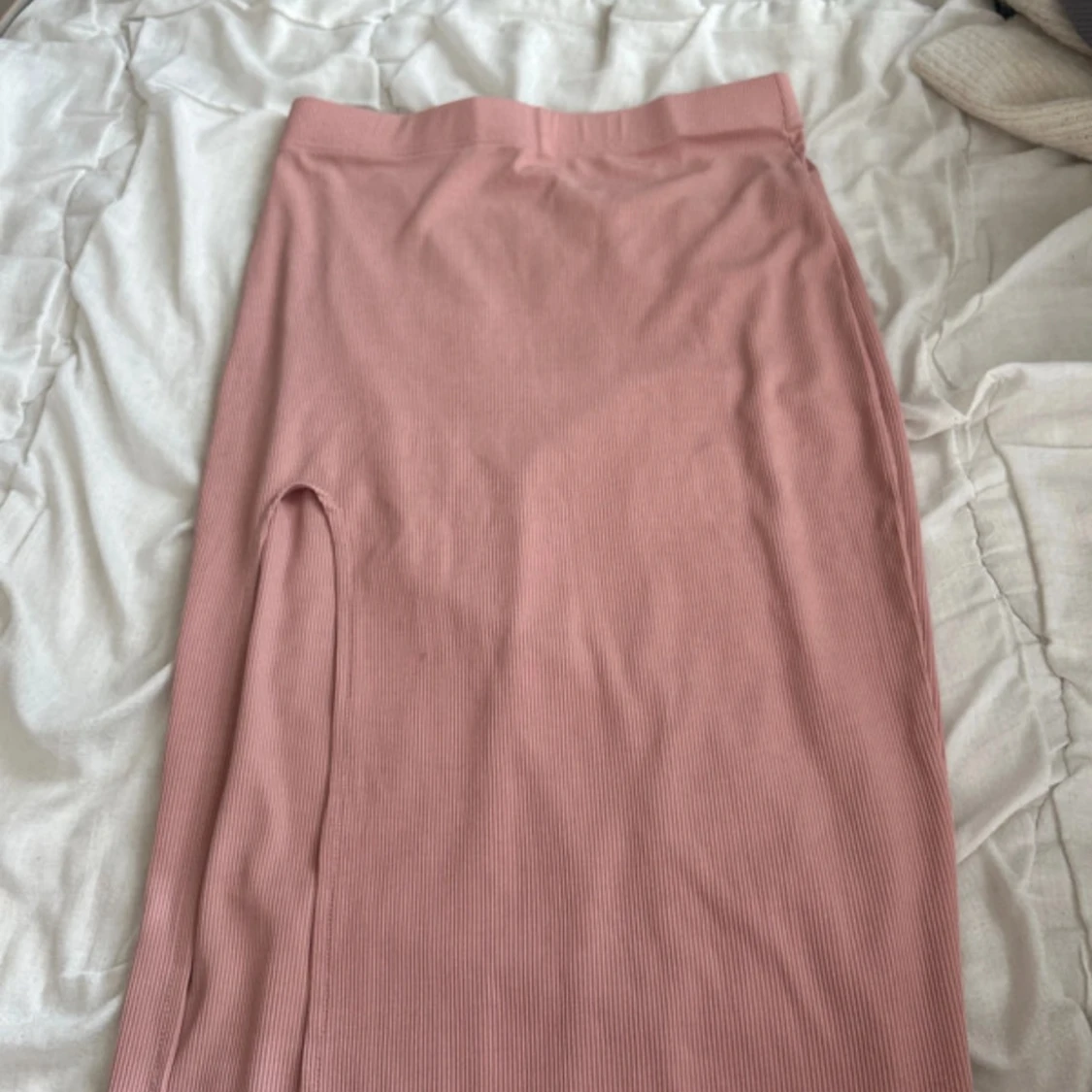 Rosa ribbad långkjol från SHEIN